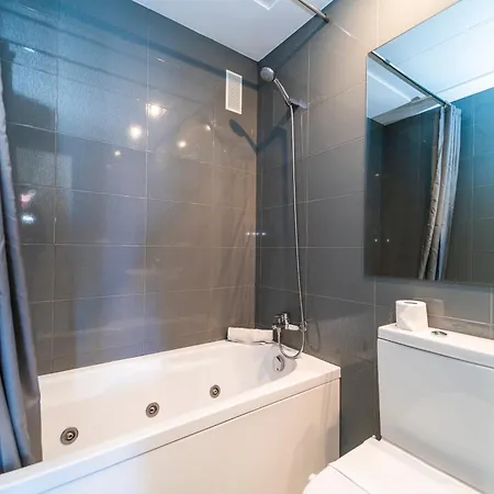 Seaview 2b In Apartment Benidorm